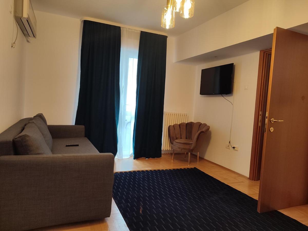 Historic Center Residence 2 Bucureşti Ngoại thất bức ảnh