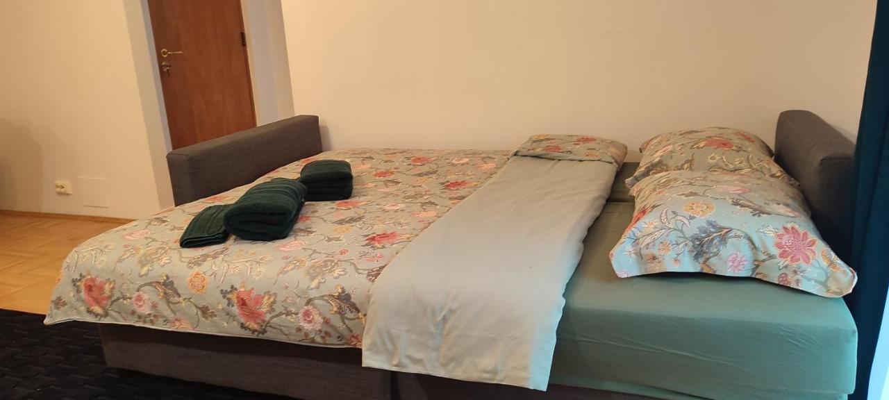 Historic Center Residence 2 Bucureşti Ngoại thất bức ảnh