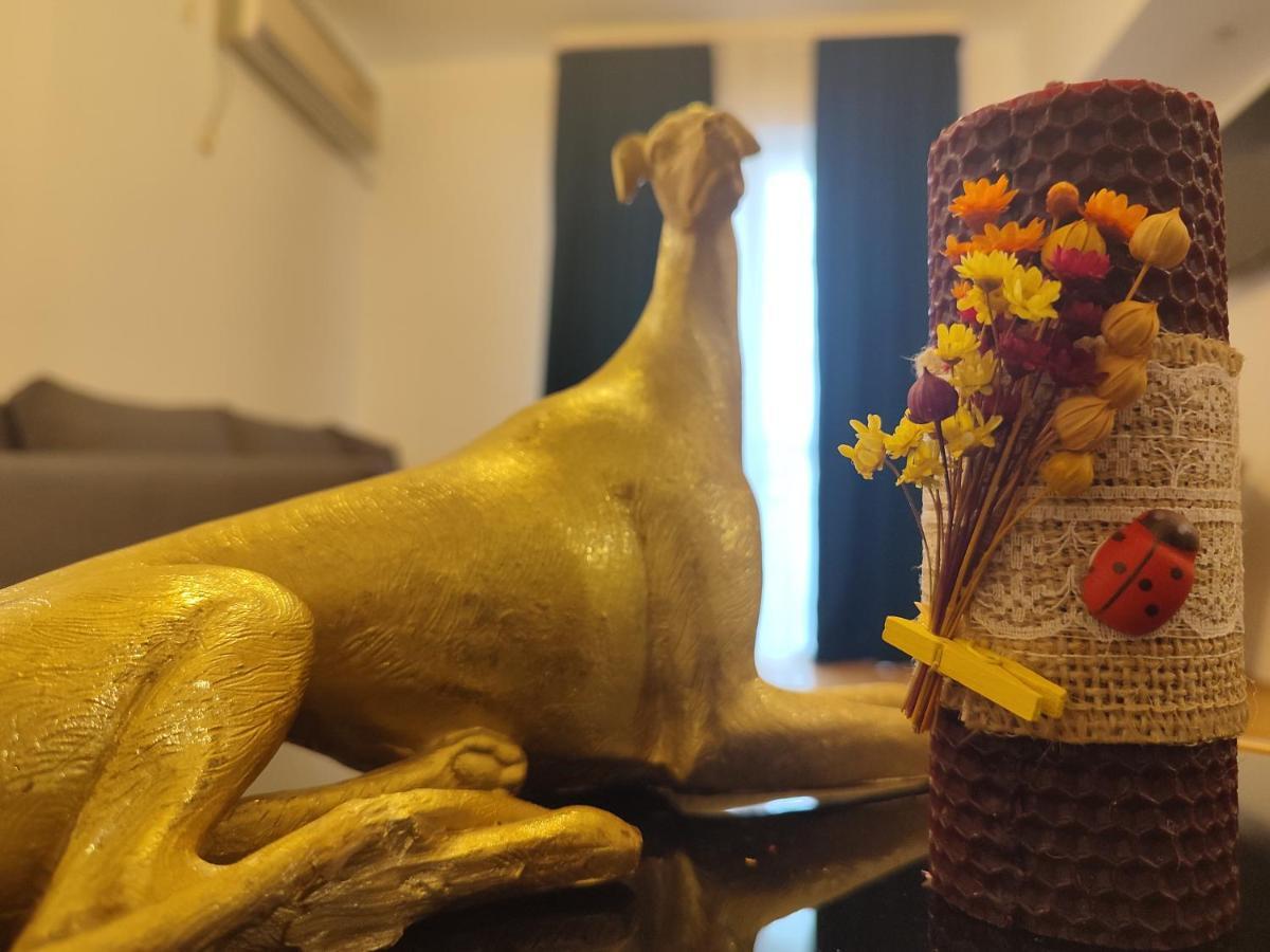 Historic Center Residence 2 Bucureşti Ngoại thất bức ảnh